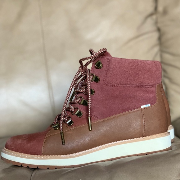 🎉HP🎉 Toms Pink and Brown Ankle Boots - Picture 3 of 3